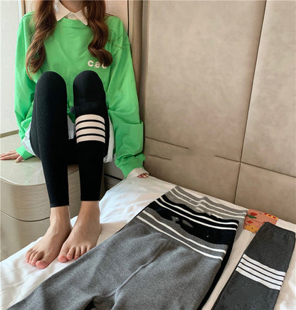 Add velvet and thickened leggings