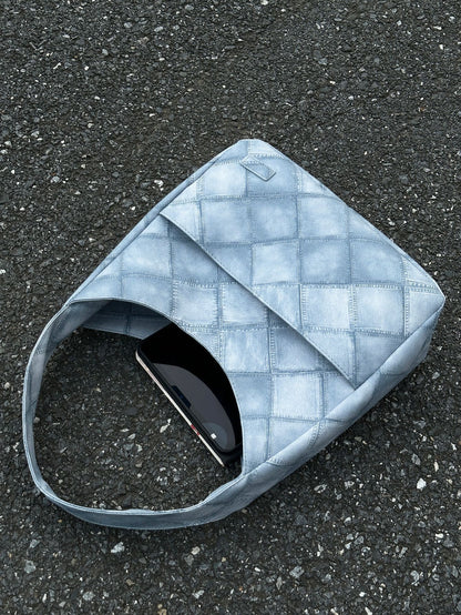 Tote Lion Ridge Design, Spacious & Stylish Bag